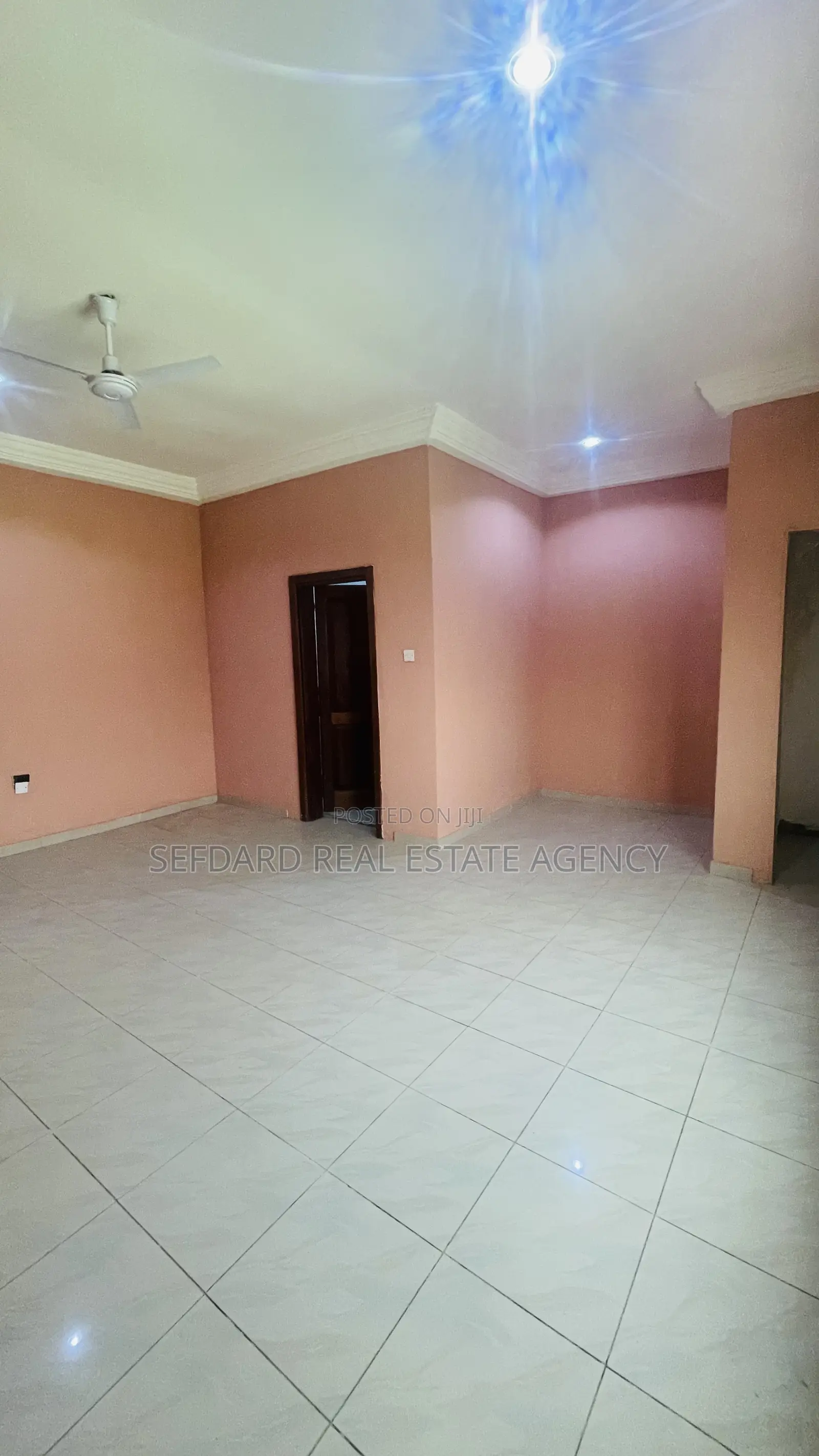 6bdrm House in Adenta for sale