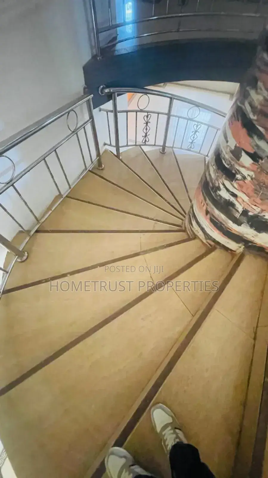 5bdrm House in Hometrust Properties, North Legon for rent