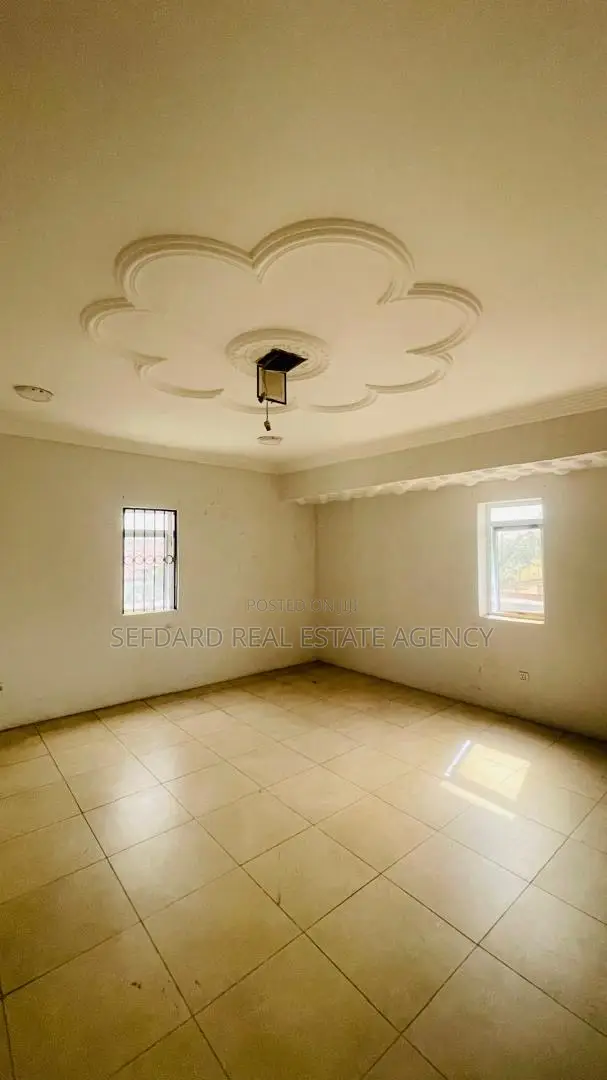 5bdrm House in North Legon for rent