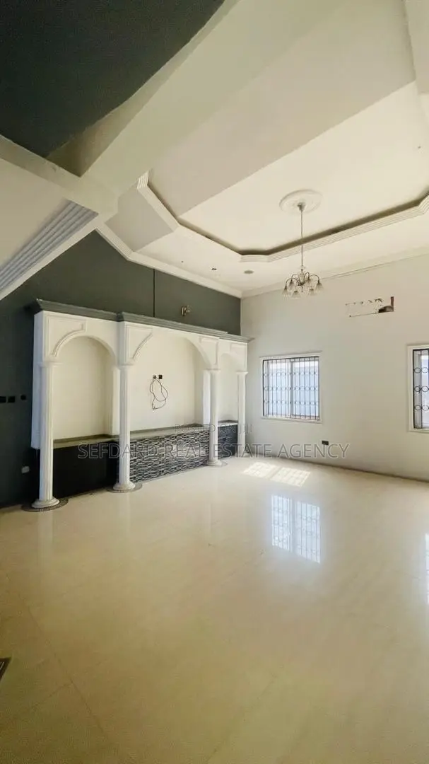 5bdrm House in North Legon for rent