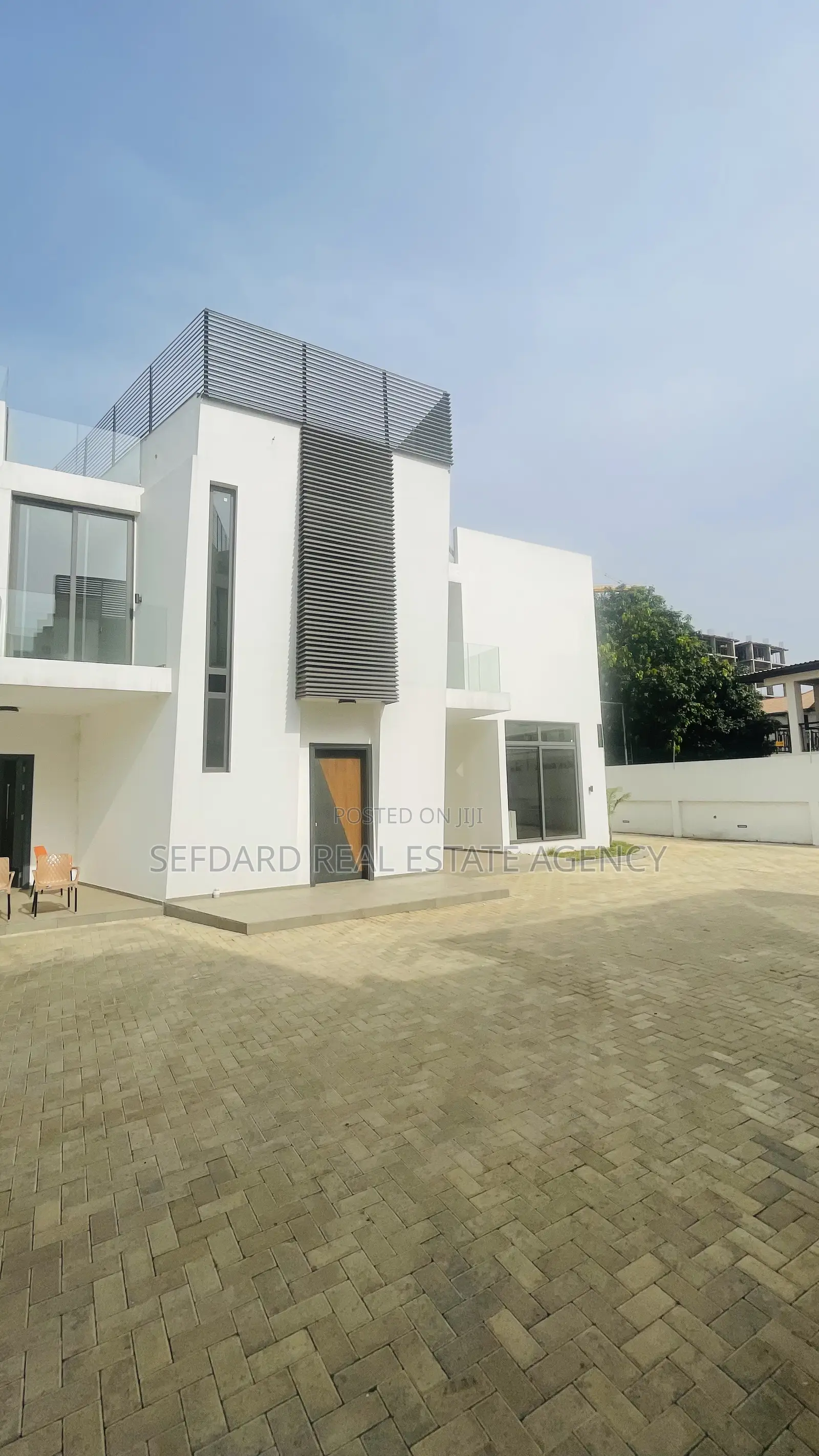 2bdrm Townhouse/Terrace in North Legon for sale