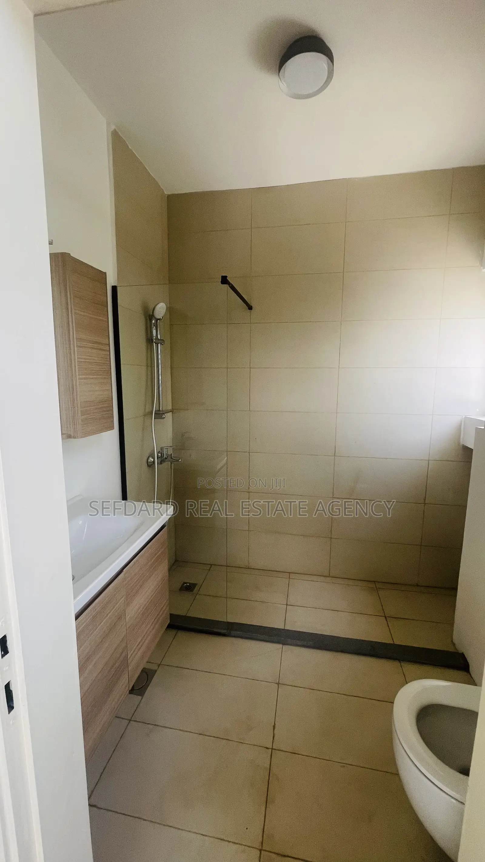 2bdrm Townhouse/Terrace in North Legon for sale