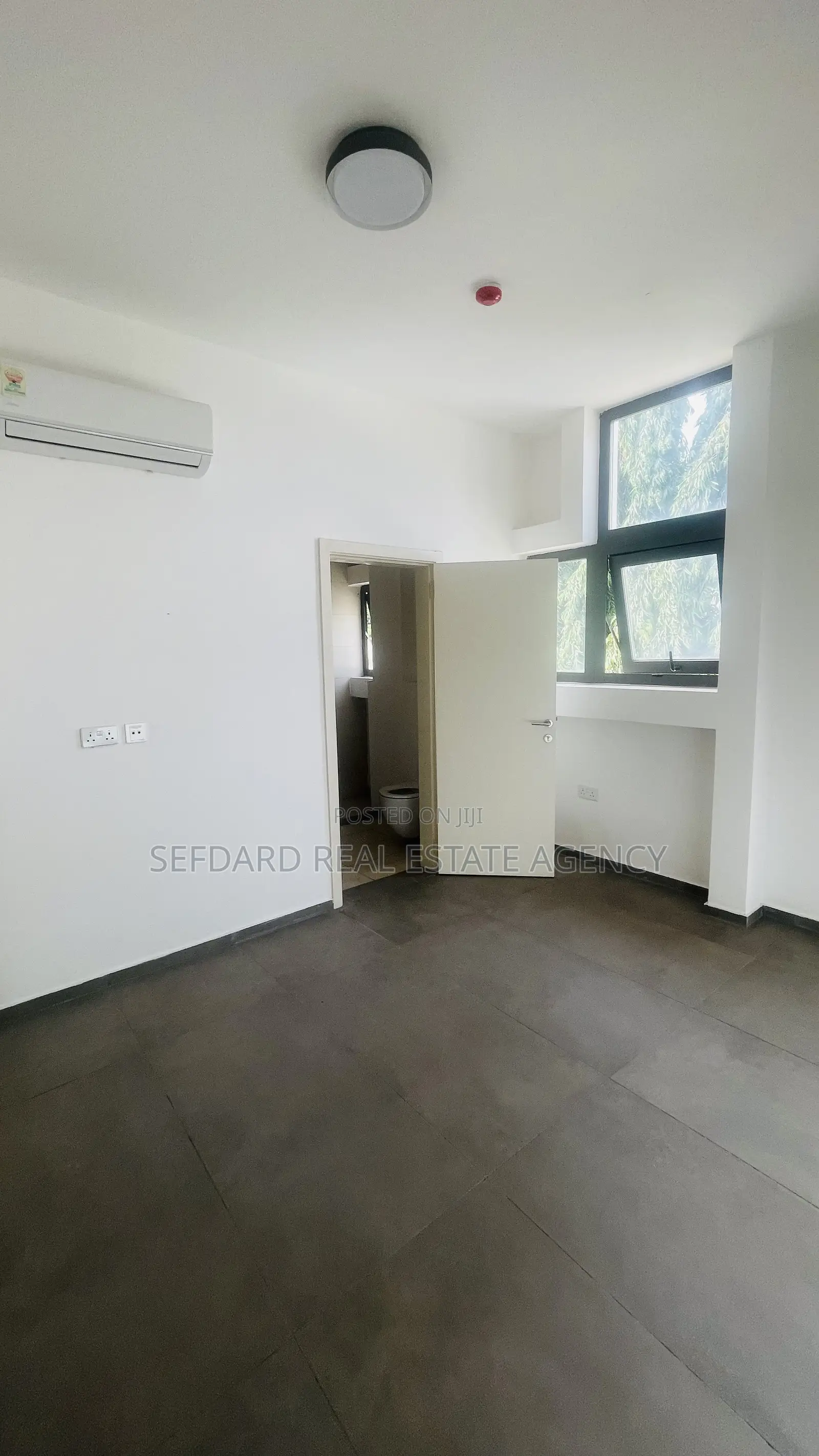 2bdrm Townhouse/Terrace in North Legon for sale