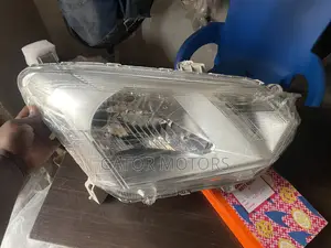 Isuzu D Max Headlight (Pair)