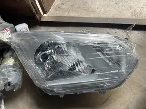 Isuzu D Max Headlight (Pair)