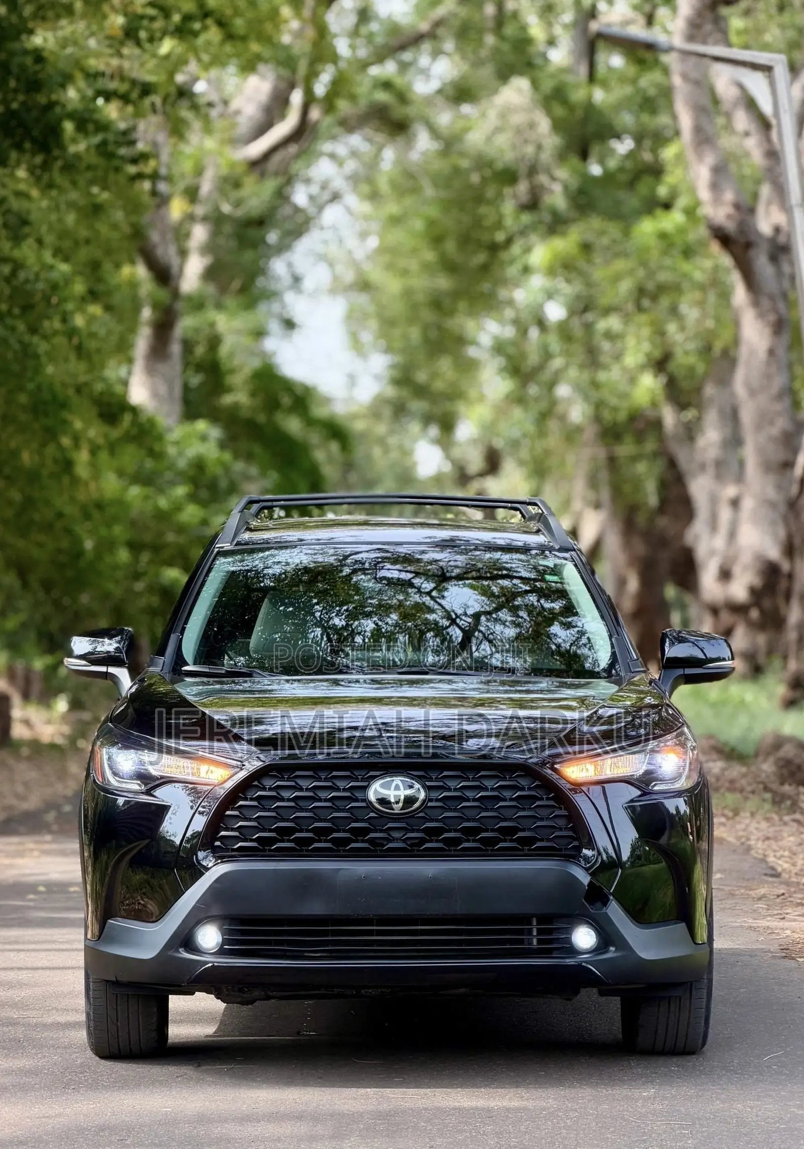 Toyota Corolla Cross 2.0 Petrol AWD 2022 Black
