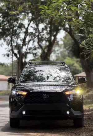 Toyota Corolla Cross 2.0 Petrol AWD 2022 Black