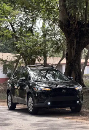 Toyota Corolla Cross 2.0 Petrol AWD 2022 Black