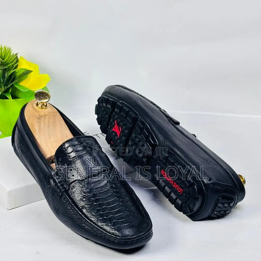 Louis Vuitton Men Leather Loafers
