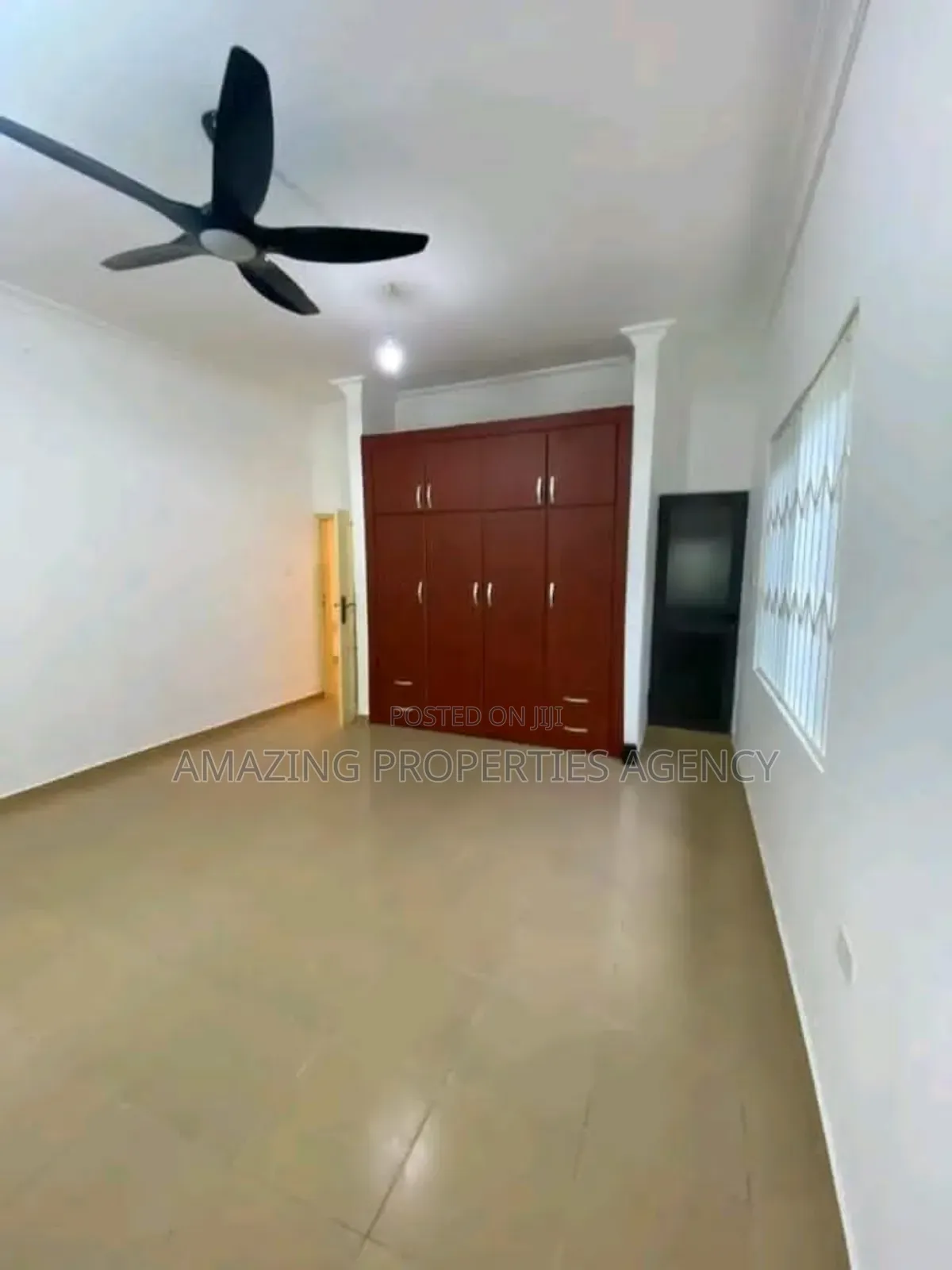 3bdrm House in Spintex, Baatsona Total for rent