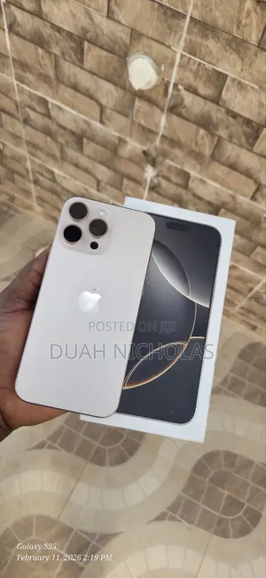 New Apple iPhone 16 Pro Max 256 GB Gold