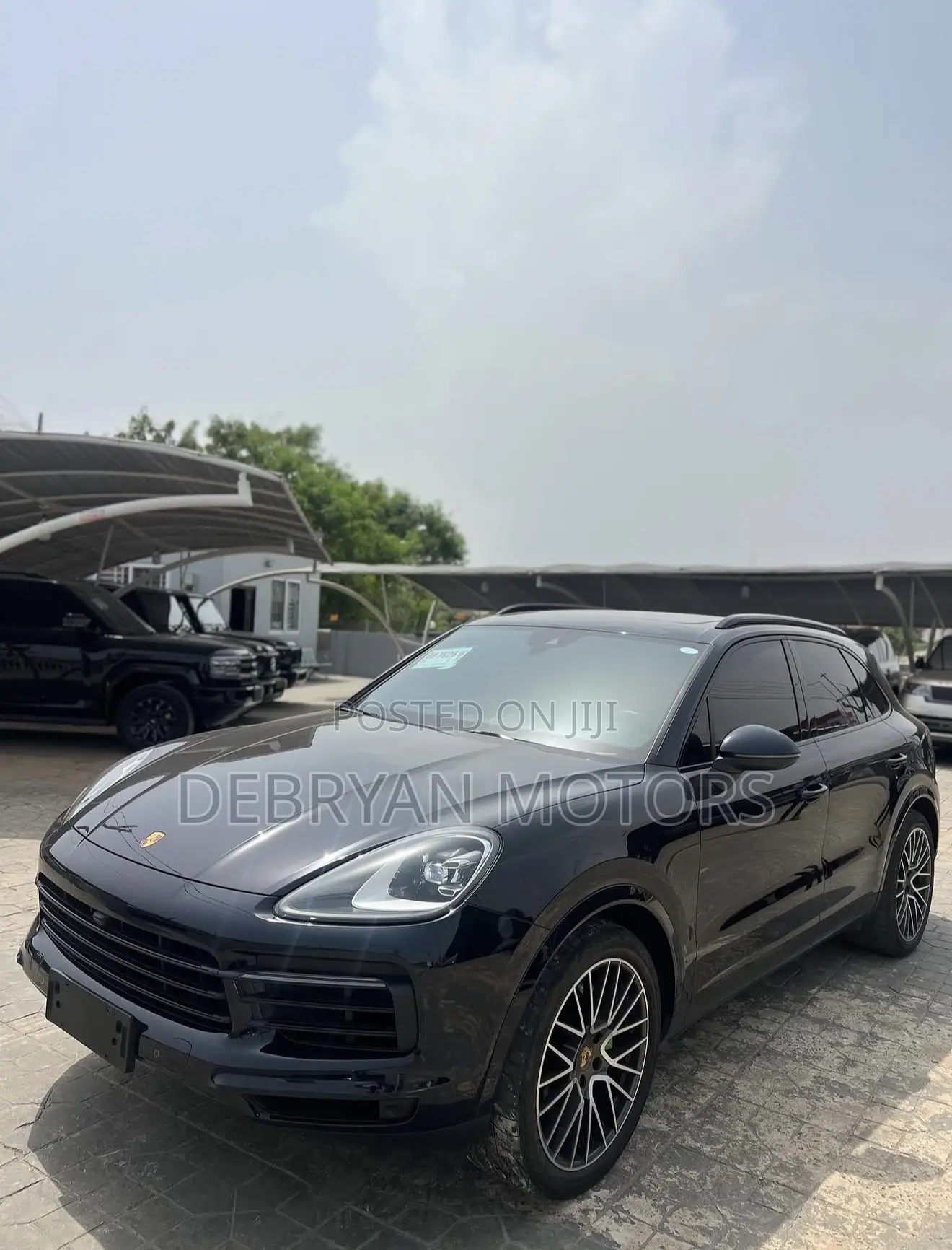 Porsche Cayenne Base AWD 2023 Black