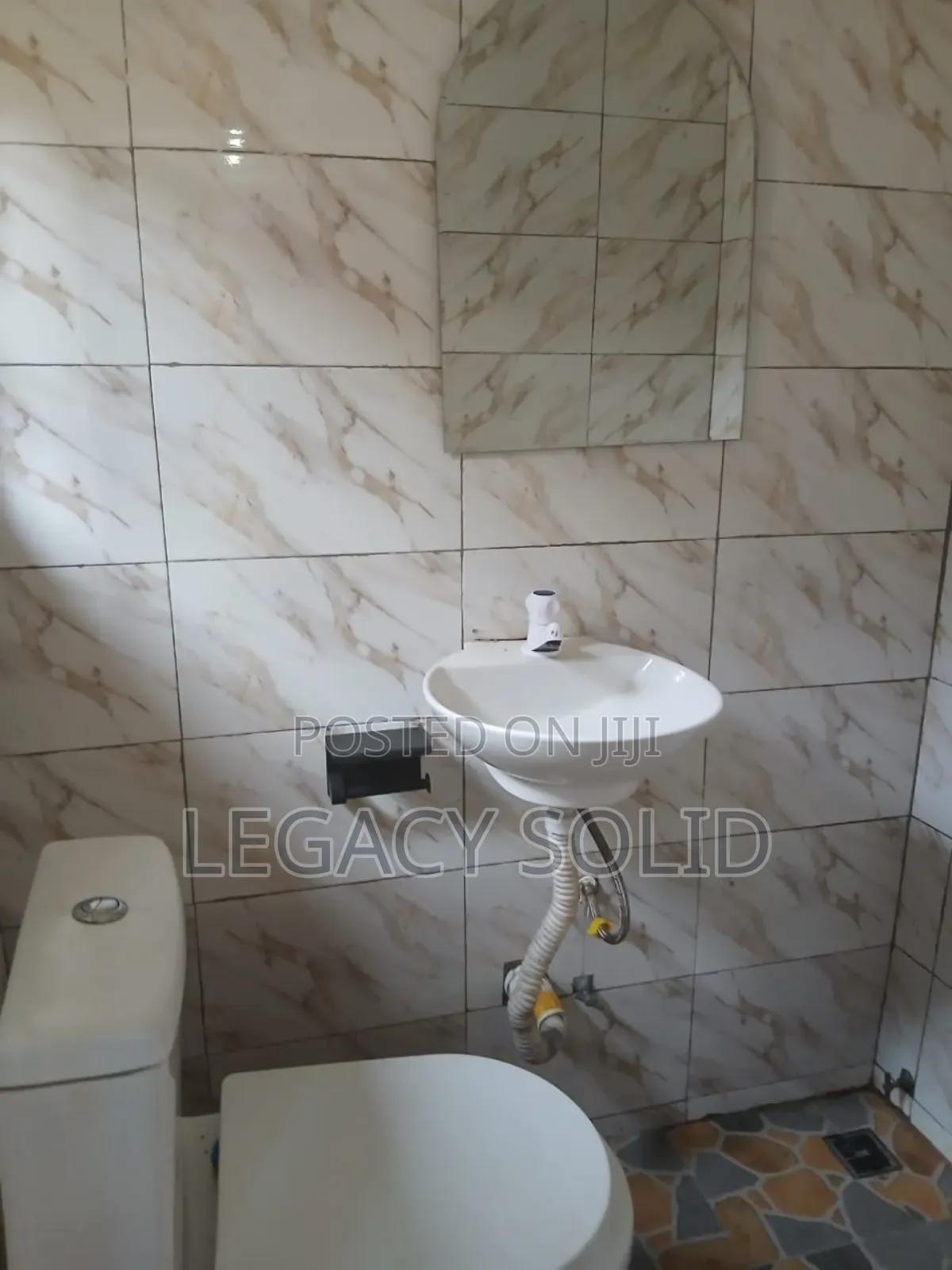 1bdrm Apartment in Legacy Solid Real, First Junction for rent
