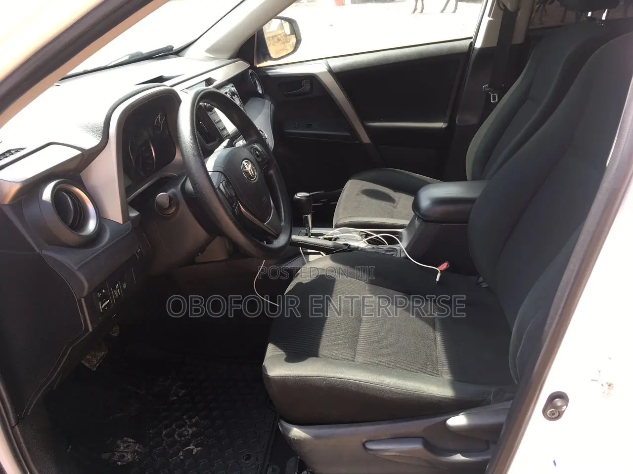 Toyota RAV4 Limited AWD (2.5L 4cyl 6A) 2017 White