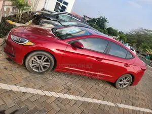 Hyundai Elantra 2018 Red