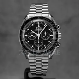 Omega Speedmaster Moonwatch Hesalite Silver Black Dial .