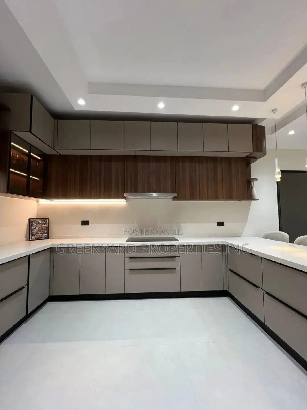 Furnished 4bdrm House in Hills, East Legon for sale