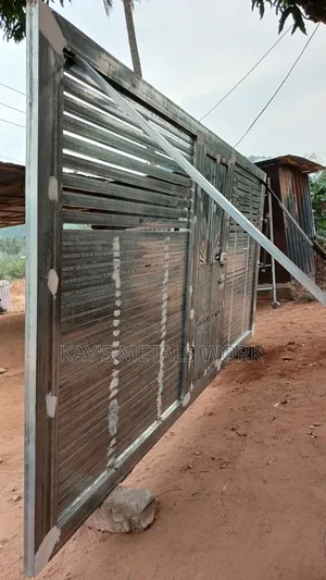 Top Design Metal Gate