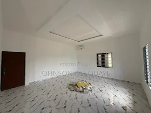 4bdrm House in Baatsona Total for sale