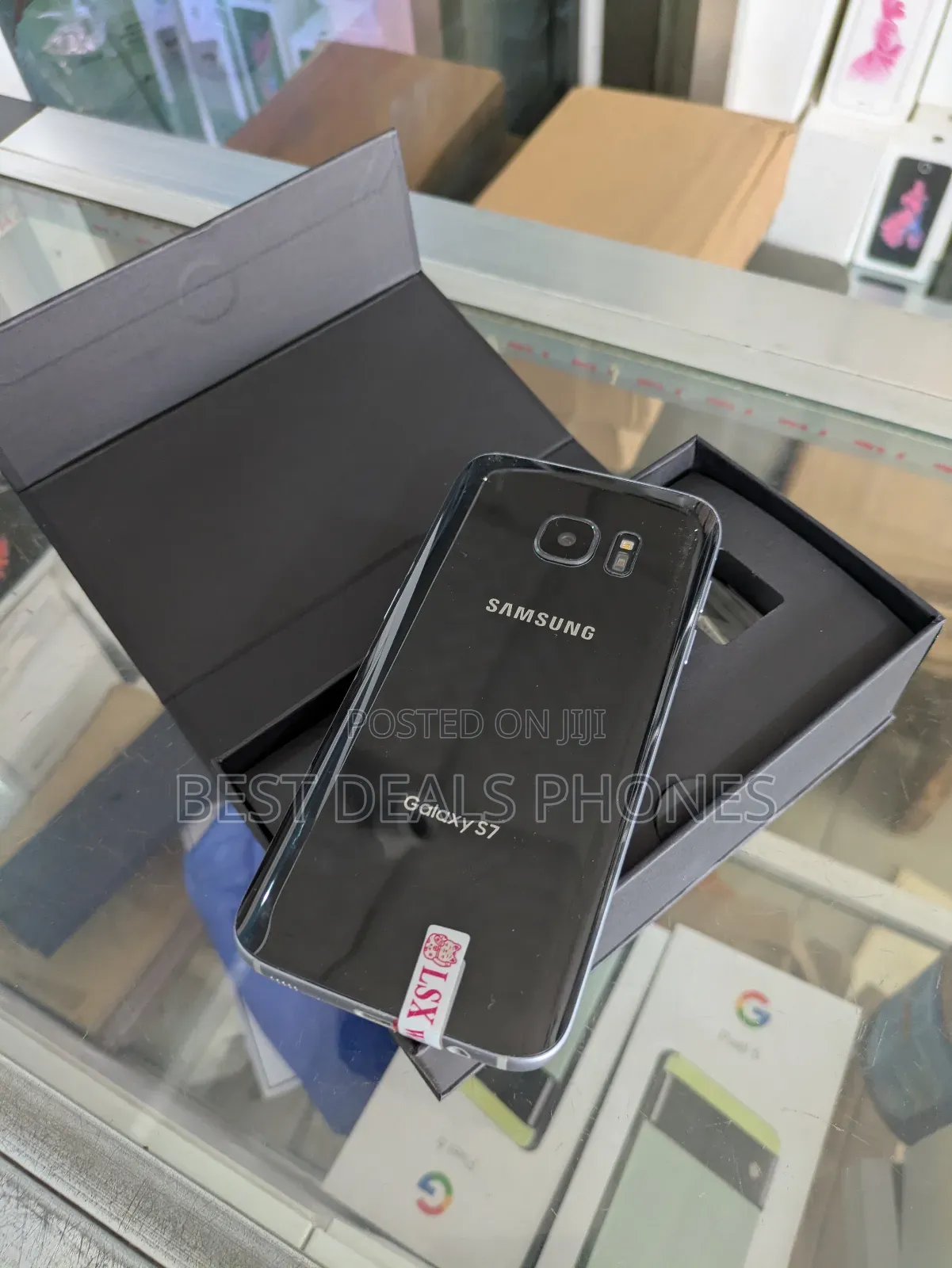 New Samsung Galaxy S7 32 GB Black