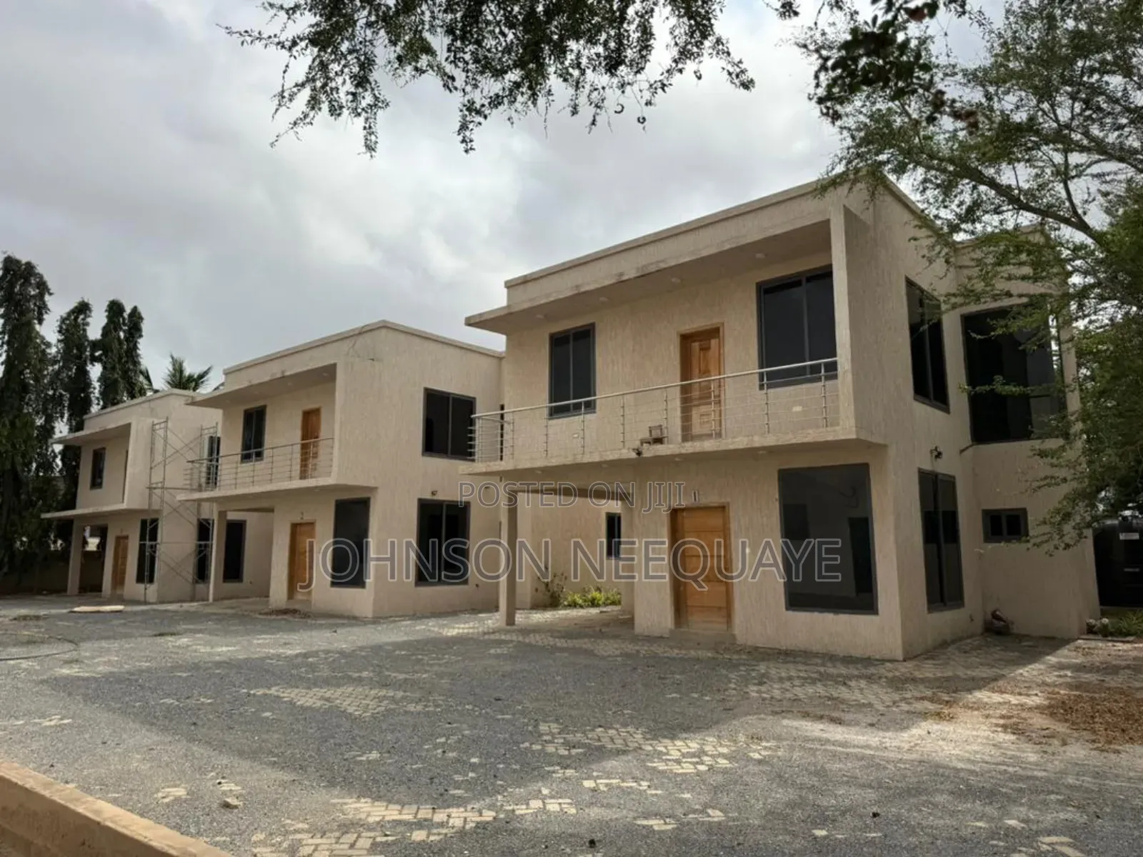3bdrm House in School Junction for sale