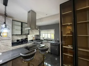3bdrm House in School Junction for sale