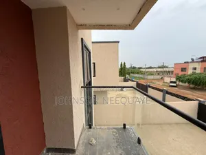 4bdrm House in Baatsona Total for sale