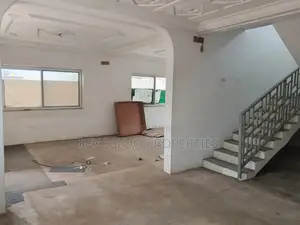 3bdrm Apartment in Abelenkpe, Taxi Rank, Accra Metropolitan for rent