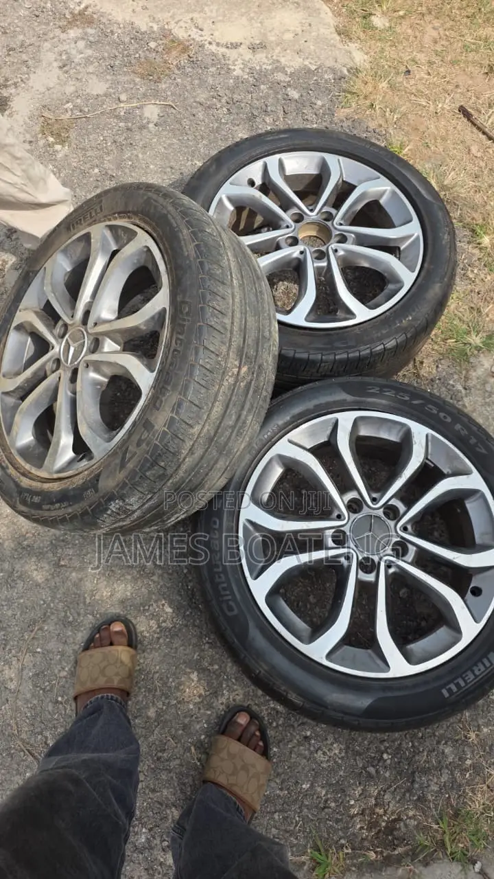 Mercedes Benz C300 Original Rims and Home Used Tyres