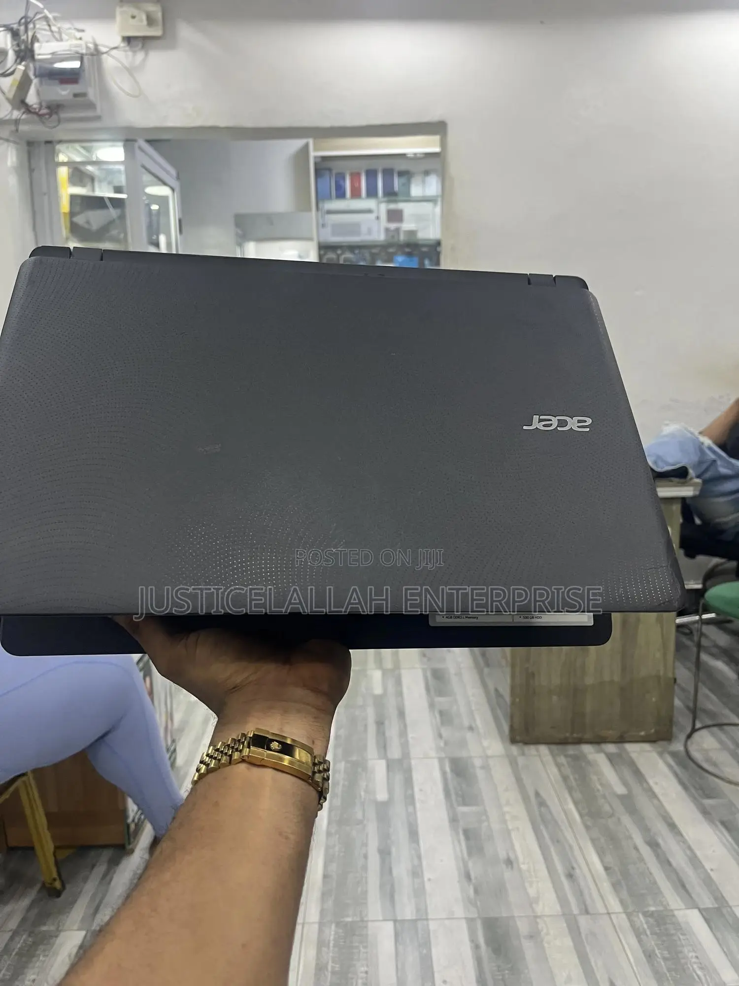 Laptop Acer Aspire ES1-533 4GB Intel Celeron HDD 1T