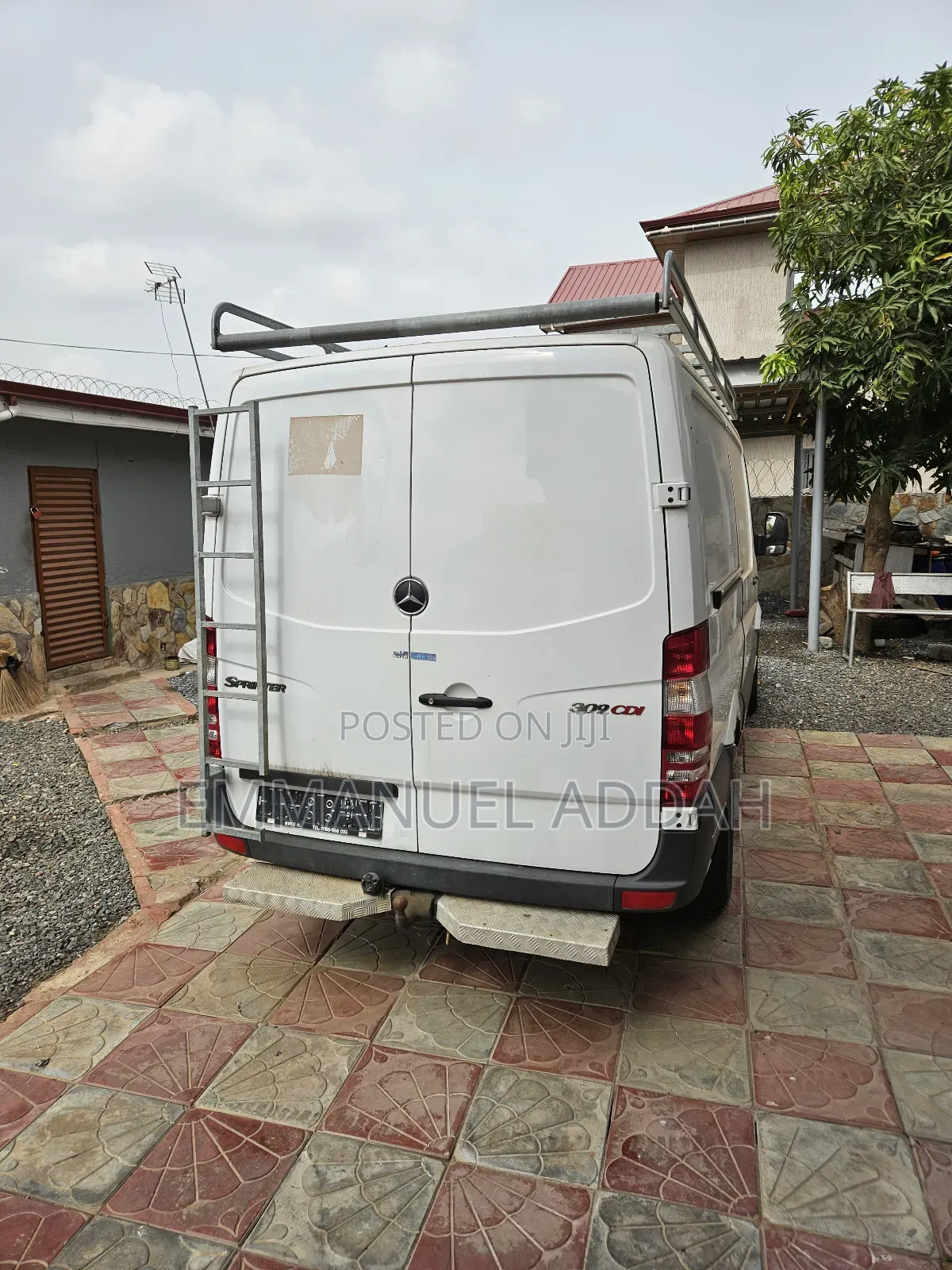 Mercedes Benz Van