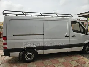 Mercedes Benz Van