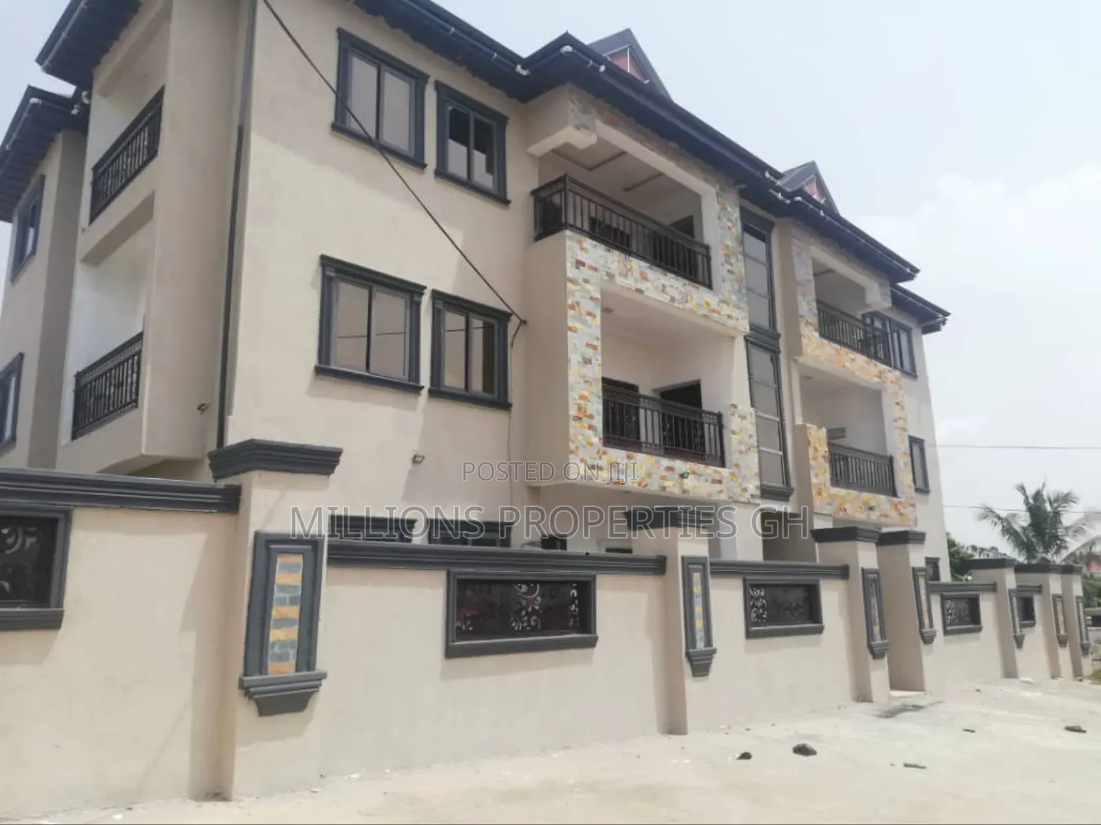 2bdrm Apartment in Millions Properties, Kumasi Metropolitan for rent