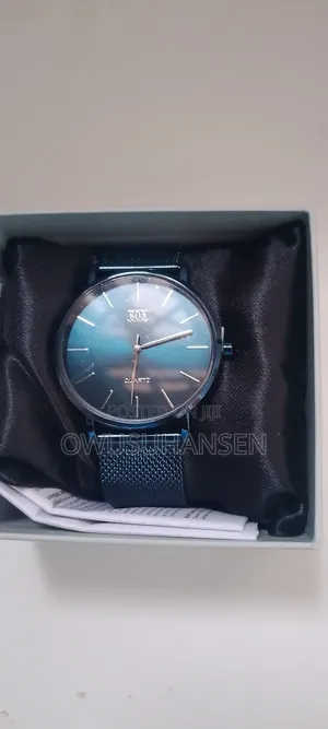 Quartz Men and Ladies Watches