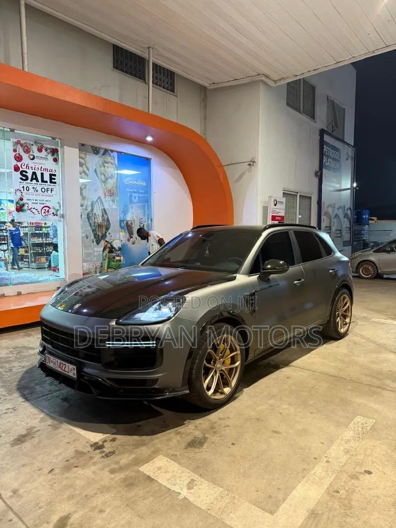 Porsche Cayenne Turbo AWD 2020 Gray