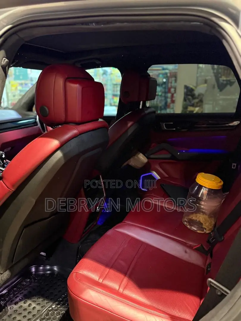 Porsche Cayenne Turbo AWD 2020 Gray