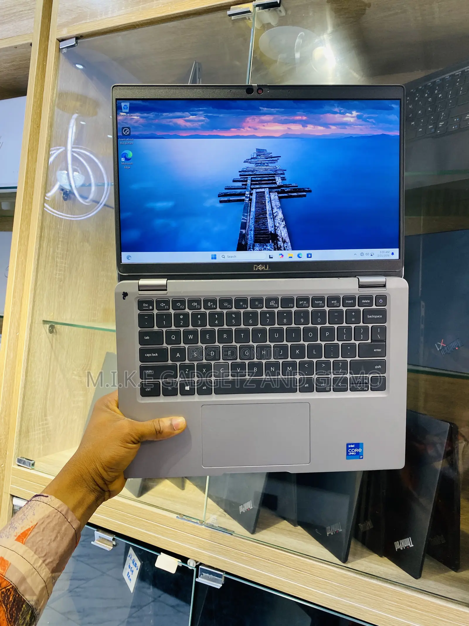 Laptop Dell Latitude 5320 32GB Intel Core i7 SSD 512GB
