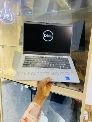 Laptop Dell Latitude 5320 32GB Intel Core i7 SSD 512GB