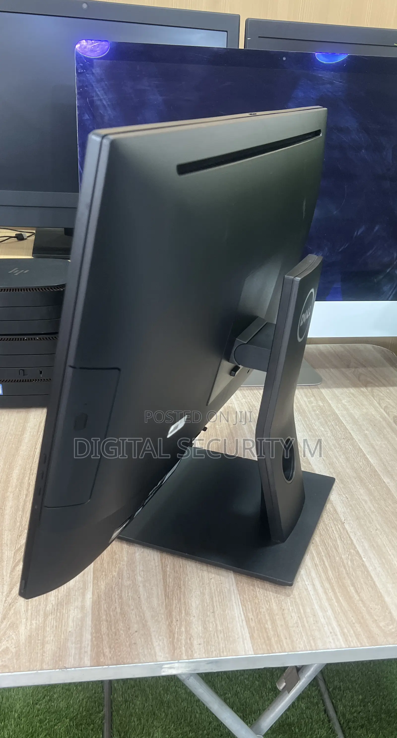 Desktop Computer Dell OptiPlex 7450 16GB Intel Core i7 SSD 256GB