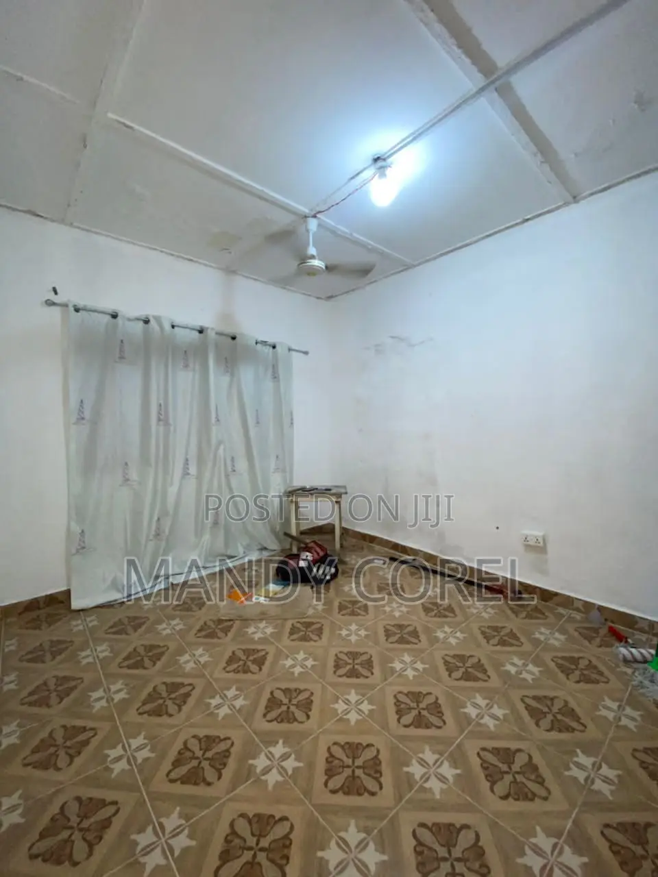 1bdrm Room & Parlour in Peace Clinic Area for rent