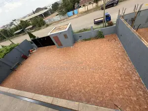 4bdrm Duplex in East Legon for sale