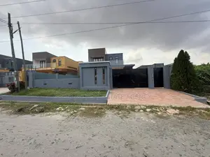 4bdrm Duplex in East Legon for sale