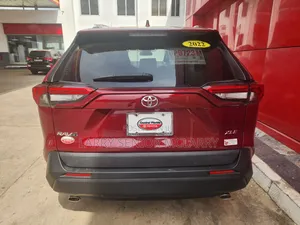Toyota RAV4 XLE 2022 Red