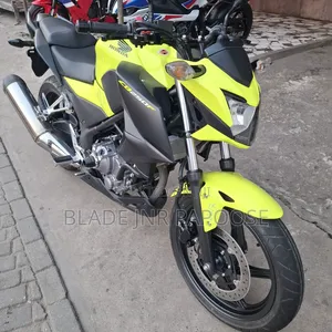 Honda CB 2019 Yellow