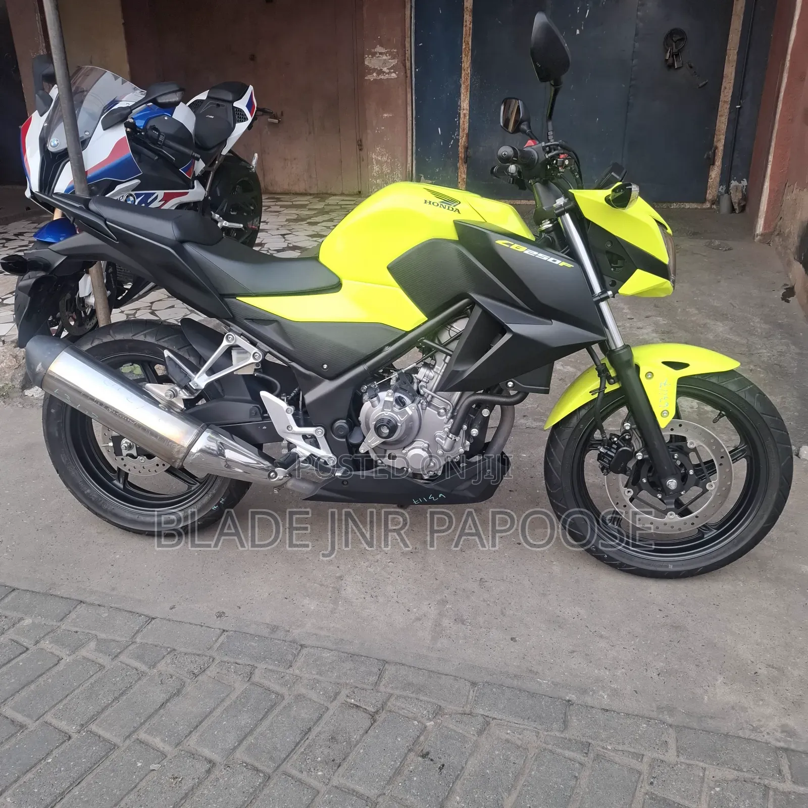 Honda CB 2019 Yellow