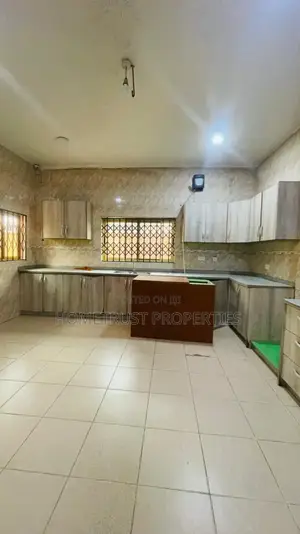 6bdrm House in Hometrust Properties, Housing Down for sale