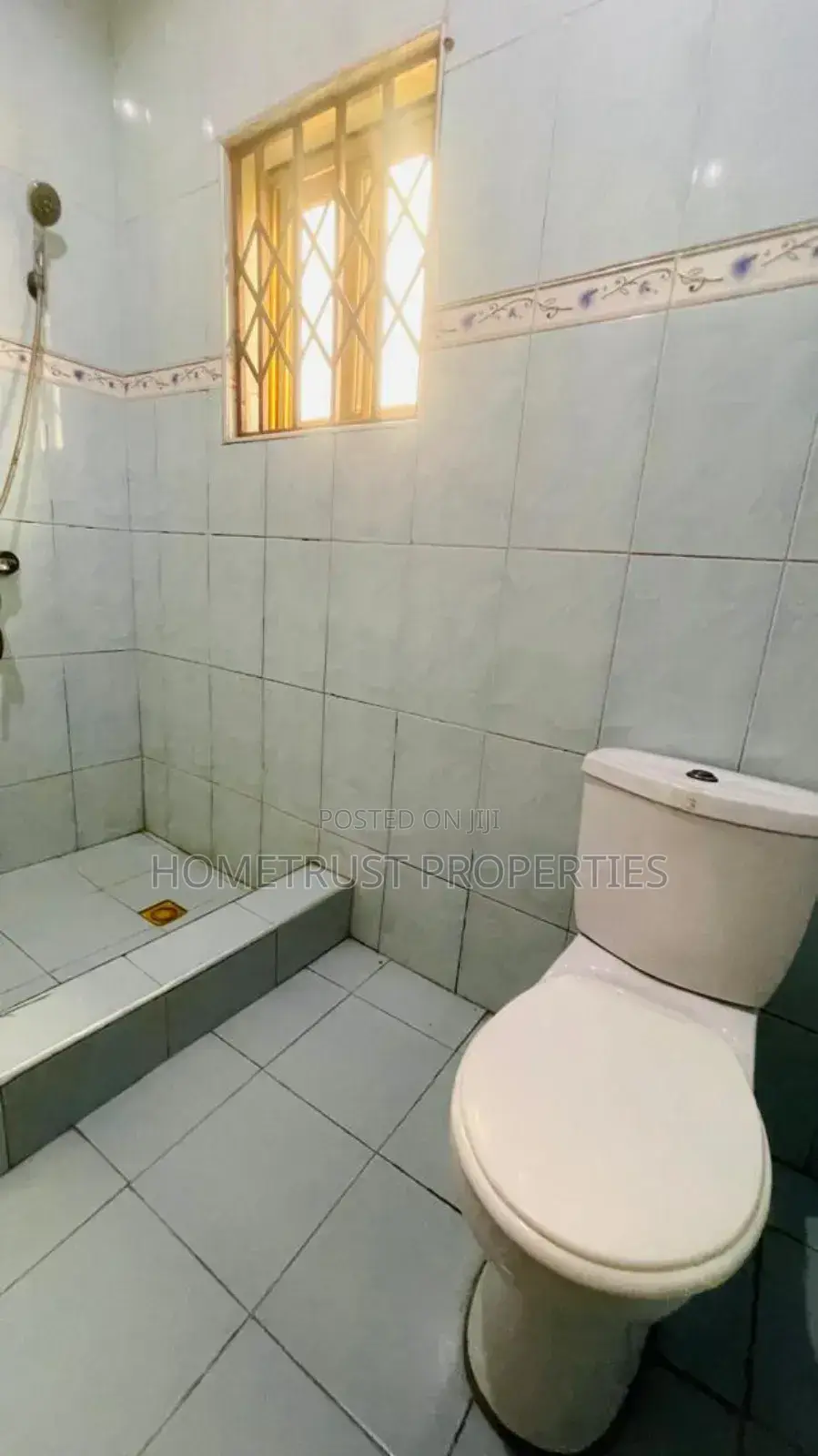 6bdrm House in Hometrust Properties, Housing Down for sale