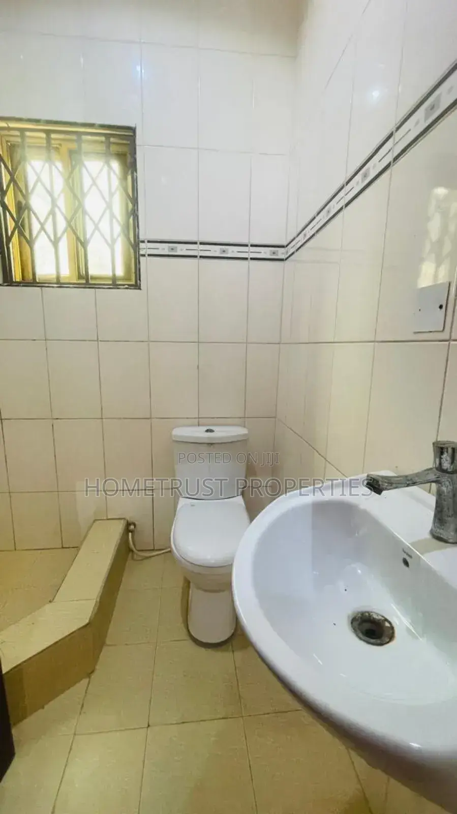 6bdrm House in Hometrust Properties, Housing Down for sale