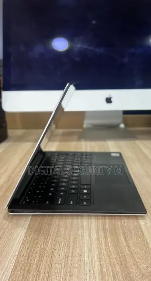 Laptop Dell XPS 13 7390 16GB Intel Core i7 SSD 256GB