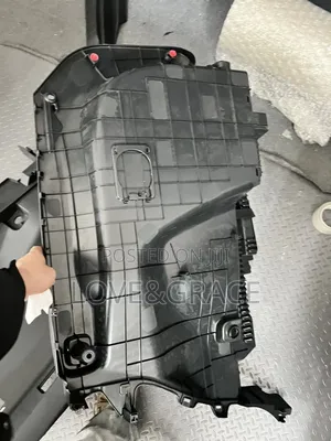 Rav 4 Inner Boot Panels Complete With No Mat
